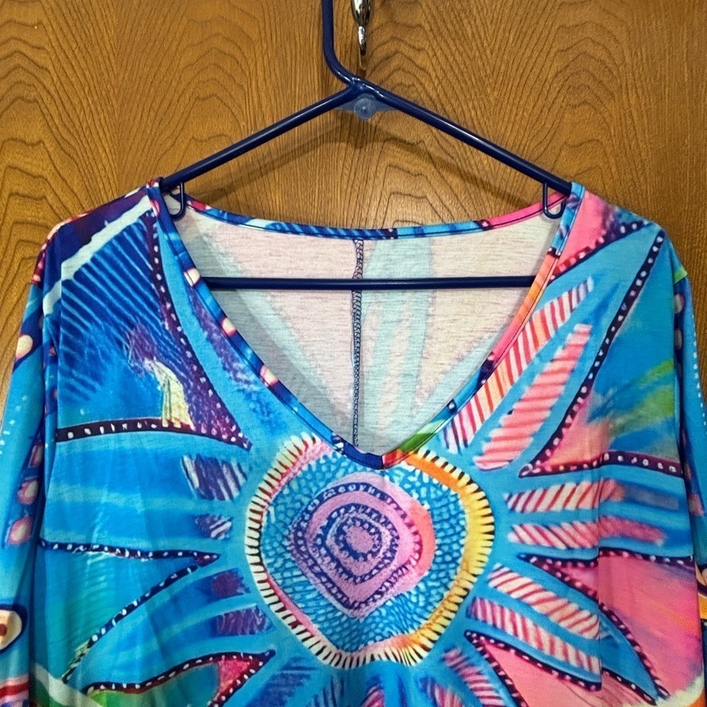 Psychedelic Blue, Pink and Multicolored Maxi Kaftan Dress with V-Neck - Picture 4 of 7